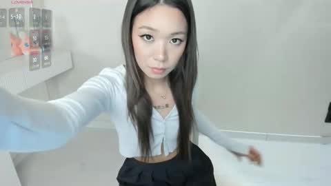 Snapshot of sophia_squirtits chatting on November 2025 11:43:01 AM QUEEN OF SQUIRT online show from November 2025 11:43:01 AM