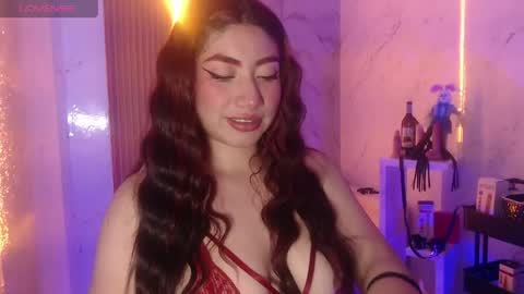 Sophia online show from May 2026 04:18:02 AM