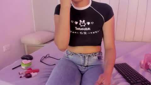 Snapshot of sophia_walkett chatting on March 2026 01:54:02 PM Michelle online show from March 2026 01:54:02 PM