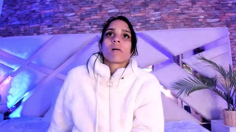 Sophia Paris online show from December 2025 04:10:02 AM