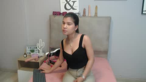Sophia Bedford online show from April 2026 02:31:01 PM