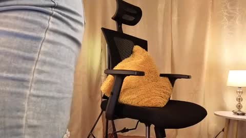 Snapshot of sophiadumont chatting on November 2025 01:29:02 AM Sophia online show from November 2025 01:29:02 AM