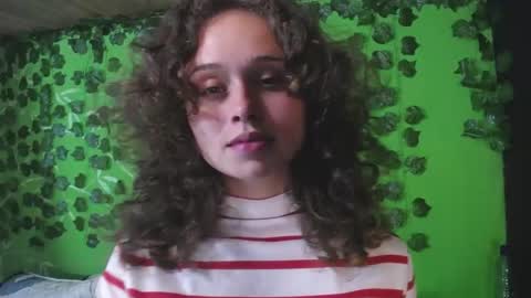 Snapshot of sophiamiller6 chatting on July 2026 11:00:01 PM sophiamiller6 online show from July 2026 11:00:01 PM