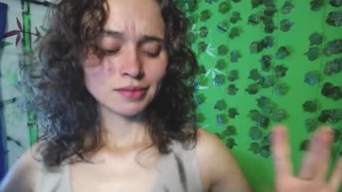 Snapshot of sophiamiller6 chatting on July 2026 04:05:02 PM sophiamiller6 online show from July 2026 04:05:02 PM