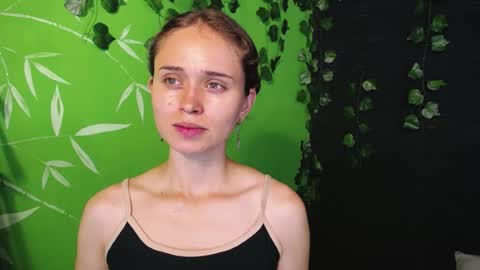 Snapshot of sophiamiller6 chatting on August 2026 01:25:02 PM sophiamiller6 online show from August 2026 01:25:02 PM
