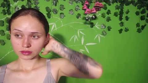 Snapshot of sophiamiller6 chatting on August 2026 03:58:02 PM sophiamiller6 online show from August 2026 03:58:02 PM