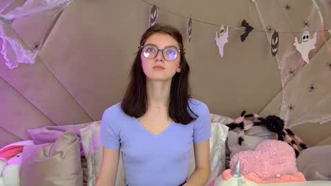 Snapshot of sophiaprove chatting on October 2025 05:31:02 PM SophiaProve online show from October 2025 05:31:02 PM