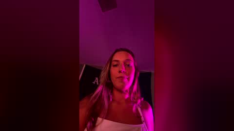 sophiasaintxo online show from May 2026 06:03:01 PM