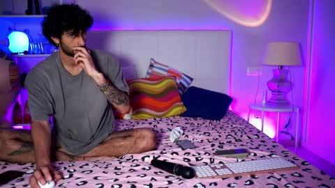 SophiaSapphire online show from March 2026 08:33:01 PM