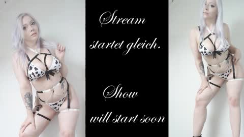 sophiascarlet96 online show from September 2025 04:10:02 PM