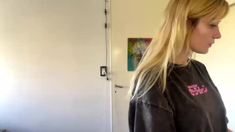 Snapshot of sophiasnarl chatting on March 2026 08:04:02 PM Sofi online show from March 2026 08:04:02 PM