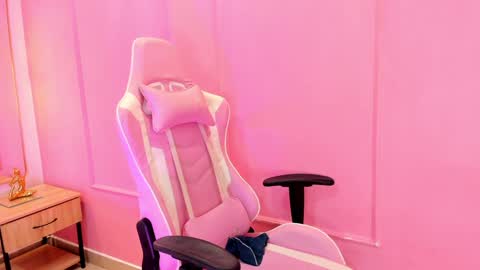 SOPHIA online show from January 2025 01:03:01 PM