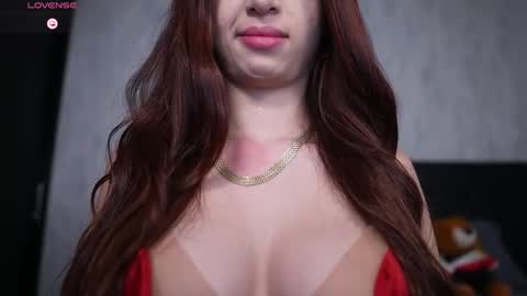 Sophy online show from November 2025 01:00:02 AM