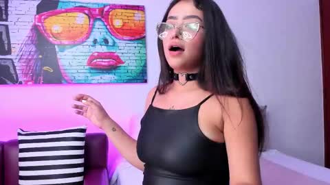   online show from December 2025 08:58:02 PM