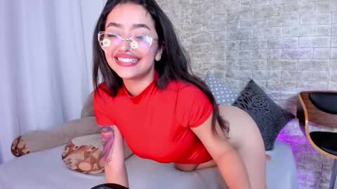 Snapshot of sophicarter_ chatting on February 2026 12:47:02 PM online show from February 2026 12:47:02 PM