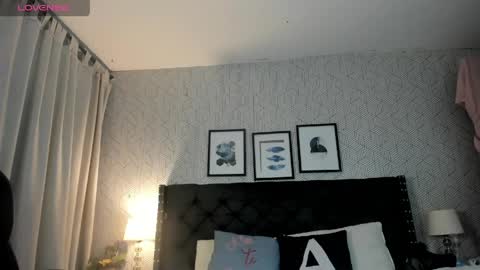 sophie__blare online show from April 2026 07:31:02 PM