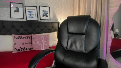 Snapshot of sophie__blare chatting on May 2026 06:59:01 PM sophie__blare online show from May 2026 06:59:01 PM