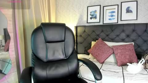Snapshot of sophie__blare chatting on June 2026 07:15:01 PM sophie__blare online show from June 2026 07:15:01 PM