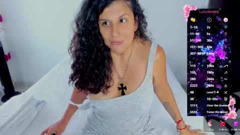 Snapshot of sophie__walker chatting on September 2025 06:11:02 PM Sophia online show from September 2025 06:11:02 PM