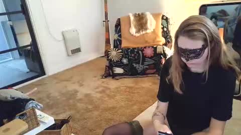 Snapshot of sophie_and_joost_luckydip chatting on February 2026 03:32:02 PM Sophie And Joost Luckydips Cam online show from February 2026 03:32:02 PM