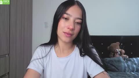 Snapshot of sophie_bbs chatting on October 2025 02:01:01 PM Sophie online show from October 2025 02:01:01 PM