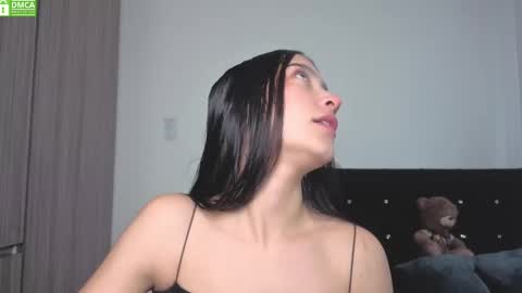 Snapshot of sophie_bbs chatting on October 2025 02:14:01 PM Sophie online show from October 2025 02:14:01 PM