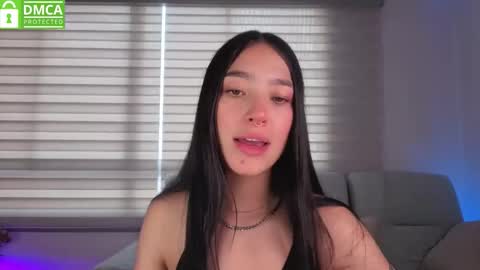 Sophie  online show from November 2025 07:02:02 PM