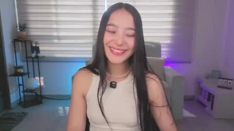 Snapshot of sophie_bbs chatting on June 2026 04:39:02 PM Sophie online show from June 2026 04:39:02 PM