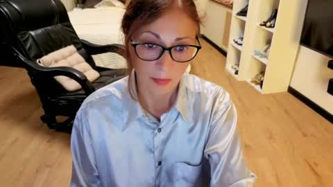 Snapshot of sophie_caring chatting on July 2026 05:41:01 PM Sophie online show from July 2026 05:41:01 PM