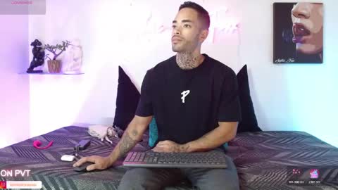 SOPHIE - FOXX online show from April 2026 12:10:02 PM