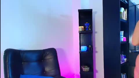 Snapshot of sophie_janner chatting on March 2026 02:50:02 AM SOPHIE JANNER online show from March 2026 02:50:02 AM