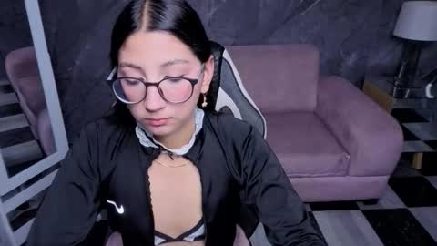 sophie_jones_b online show from February 2026 12:47:02 PM