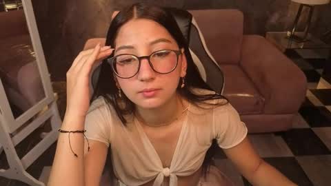 sophie_jones_b online show from March 2026 01:16:02 PM