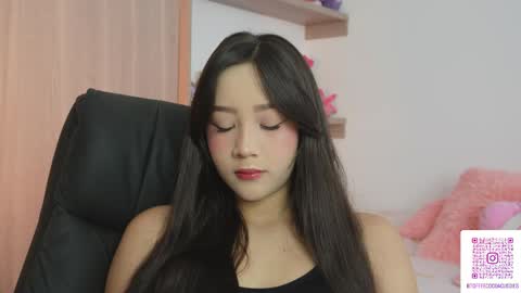 Sophie or Sof online show from May 2026 07:54:01 PM