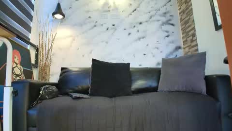 Sophie online show from October 2025 12:17:01 PM