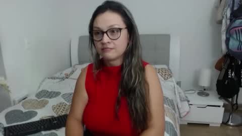 Sofa online show from November 2025 01:17:01 AM