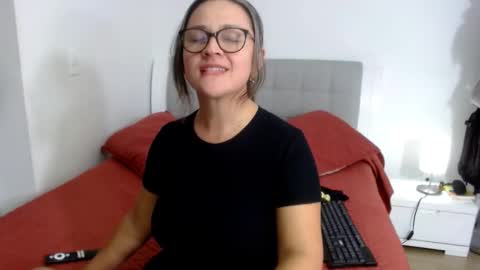 Snapshot of sophie_lopez1 chatting on March 2026 02:50:02 AM Sofa online show from March 2026 02:50:02 AM