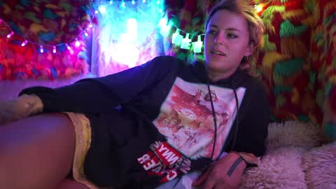 derpy derpington online show from February 2025 05:25:01 AM