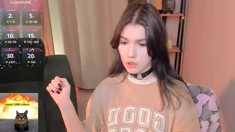Snapshot of sophie_nomenal_ chatting on September 2025 08:53:01 PM sophie_nomenal_ online show from September 2025 08:53:01 PM