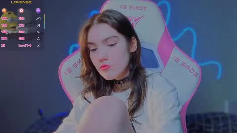 Snapshot of sophie_nomenal_ chatting on May 2026 11:01:04 PM sophie_nomenal_ online show from May 2026 11:01:04 PM