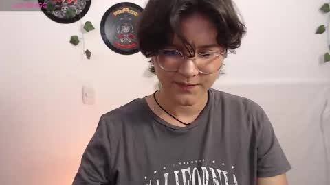 sophie_ross1 online show from October 2025 12:52:02 AM