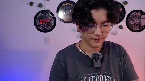 sophie_ross1 online show from October 2025 12:44:02 AM