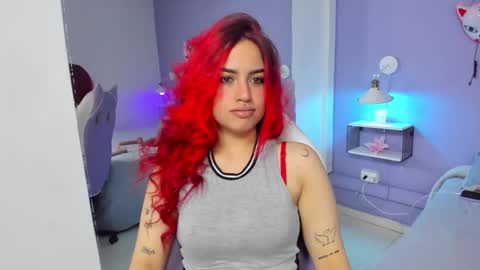 sophie russell  online show from November 2025 03:43:02 PM