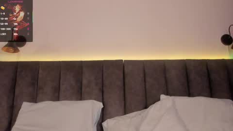 Snapshot of sophie_smith19 chatting on October 2025 02:39:02 PM sophie_smith19 online show from October 2025 02:39:02 PM