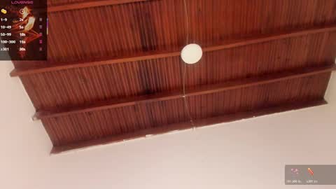 Snapshot of sophie_smith19 chatting on October 2025 02:07:01 PM sophie_smith19 online show from October 2025 02:07:01 PM