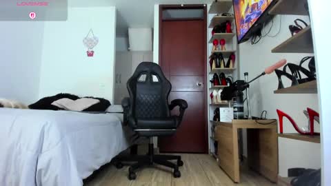 sophiebaker__ online show from June 2026 03:13:02 AM