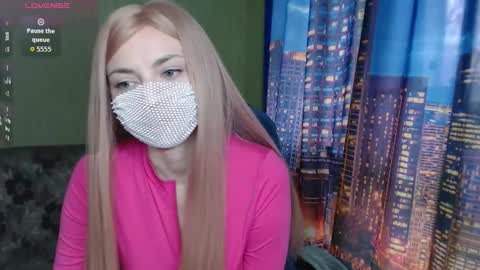 Sophie online show from March 2026 08:52:02 AM