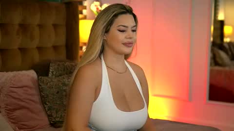 Sophie online show from October 2025 05:30:01 AM