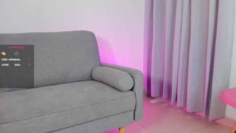 Snapshot of sophiecb chatting on June 2026 07:23:01 PM sophie online show from June 2026 07:23:01 PM