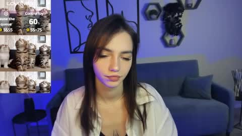 Sophie online show from December 2024 06:54:02 PM